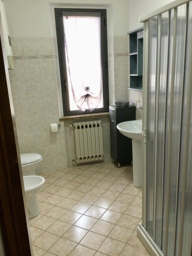 Bathroom 2, Appartamento Turistico FRAU, Siena