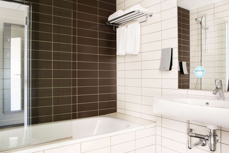 Bathroom 4, Comfort Hotel Kristiansand, Kristiansand