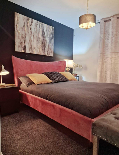 Bedroom 2, Luxury vip 2bed Apartment With Balcony, Solihull