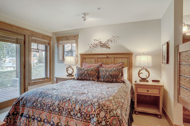 Bedroom 3, Settlers Creek, Summit