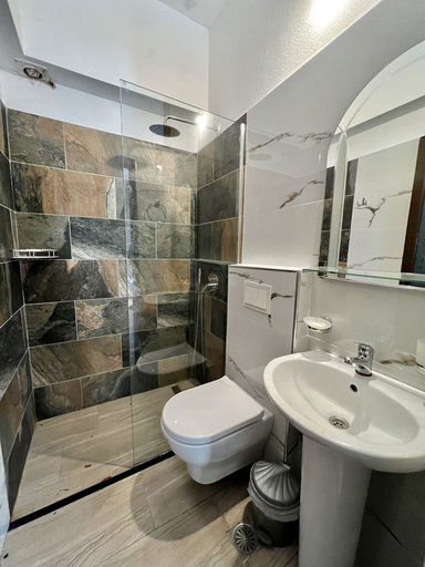 Bathroom 3, Flower Garden Villa , Sarandës