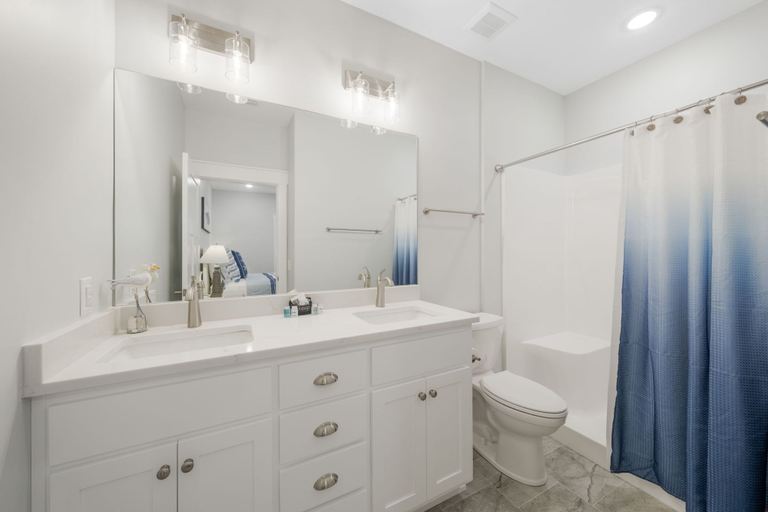 Bathroom 3, Laguna Peach: 3BA 2BA Retreat for 10! Explore Nearby Beaches & Activities, Bay