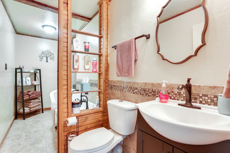 Bathroom 5, Ranch Getaway with Pool and Horse Stall Access!, Bryan