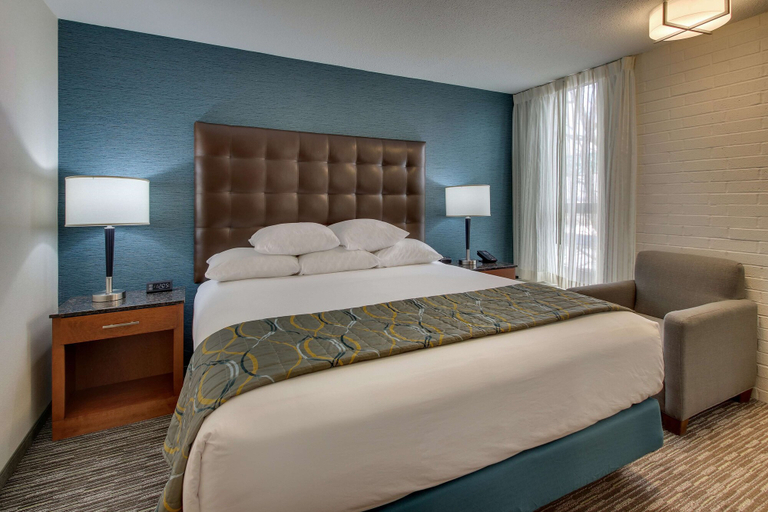 Bedroom 3, Pear Tree Inn St. Louis Airport, Saint Louis