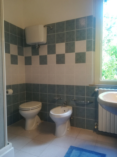 Bathroom 3, Casa dei Pini, Arezzo