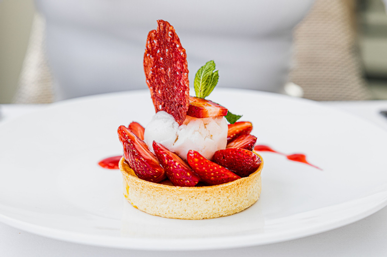 Food & Drinks 9