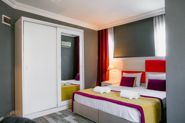 Bedroom 3, Orange Owl Hotel, Antalya