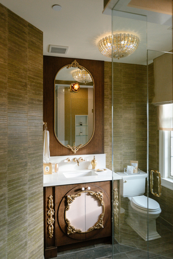 Bathroom 4, The Scotsman Hotel, Niagara