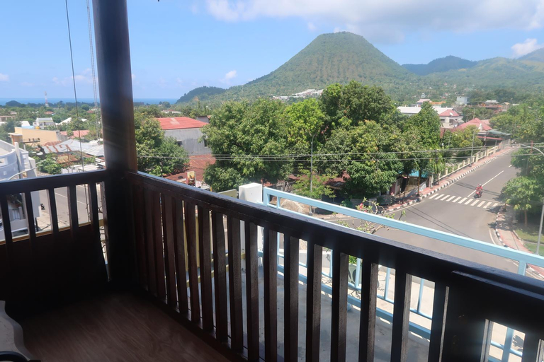 Exterior & Views 6