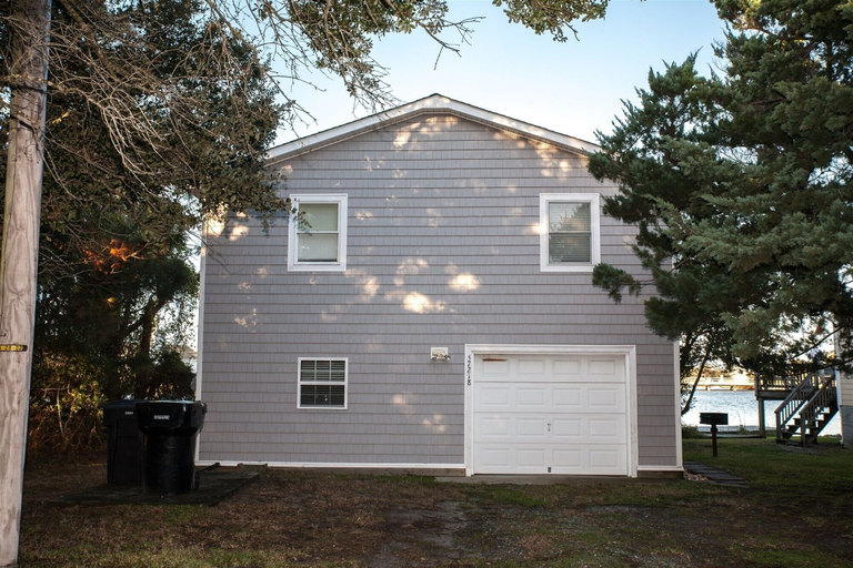 Exterior 5, Native Sun 2 Bedroom Cottage by RedAwning, Dare