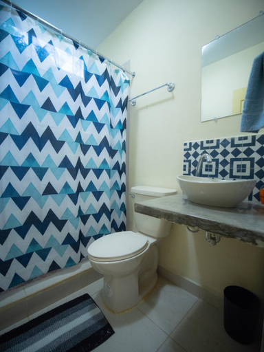 Bathroom 2, Casa Inti Guesthouse & Lodge, Managua