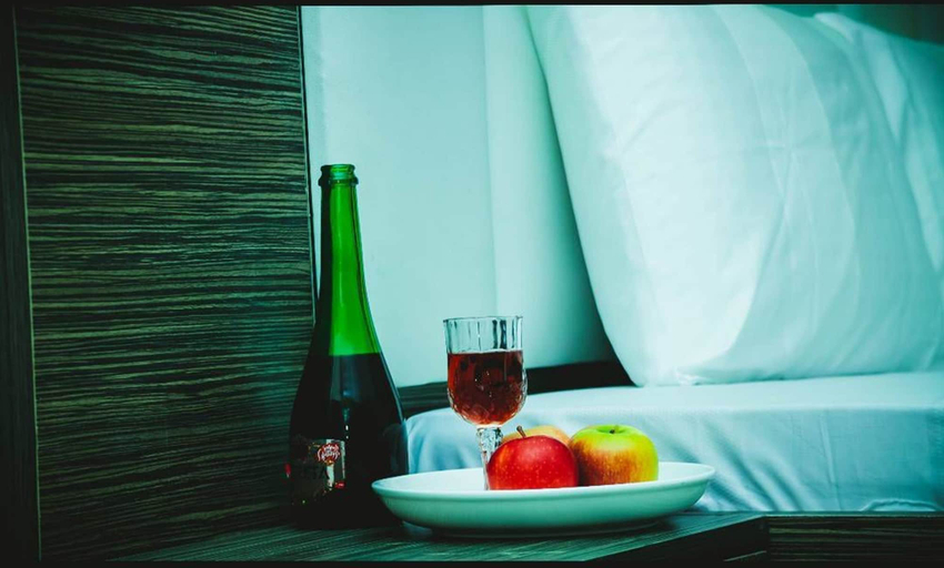 Food & Drinks 5, Mo-House Hotel and Event Center, Bwari