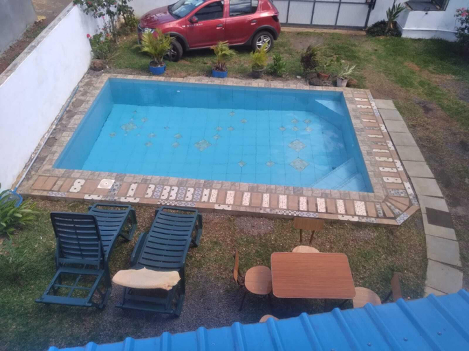 Pool, Relax and Unwind at our Stunning Vacation Rental in Pointe aux Biches, Mauritius