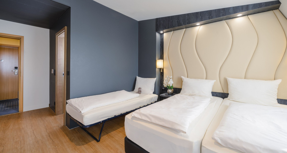 Bedroom 5, PLAZA INN Köln Pulheim, Rhein-Erft-Kreis