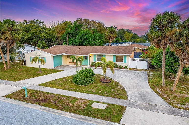 Exterior & Views 2, Sarasota Seascape 3 Bedroom Home by RedAwning, Sarasota