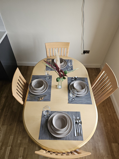 Others 4, Town Center Modern Apartment 10, Suffolk