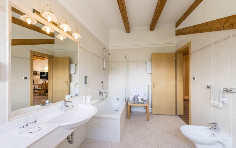 Bathroom 5, Rainell Dolomites Retreat, Bolzano
