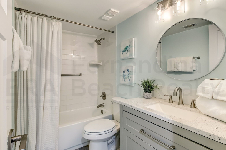Bathroom 3, Rustic Theme Condo with Scenic Ocean View by RedAwning, Nassau