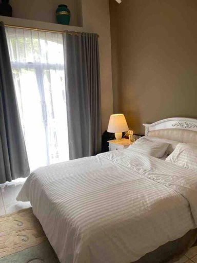Bedroom 18