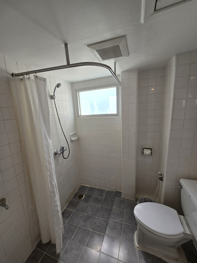 Bathroom 5, Sunset Mansion, Phuket Island