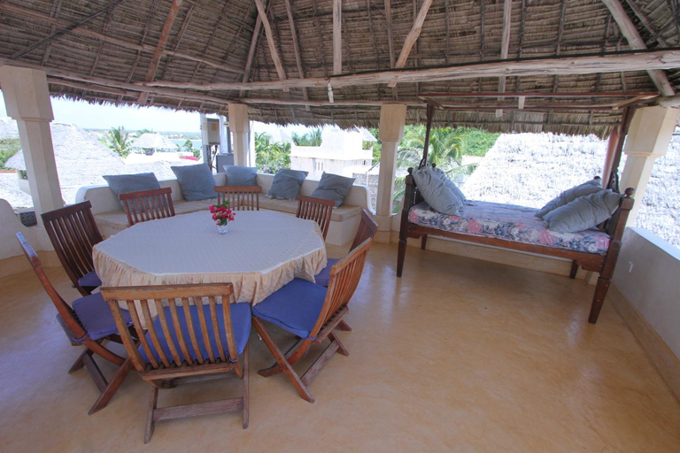 Others 5, Jannataan Hotel, Lamu West