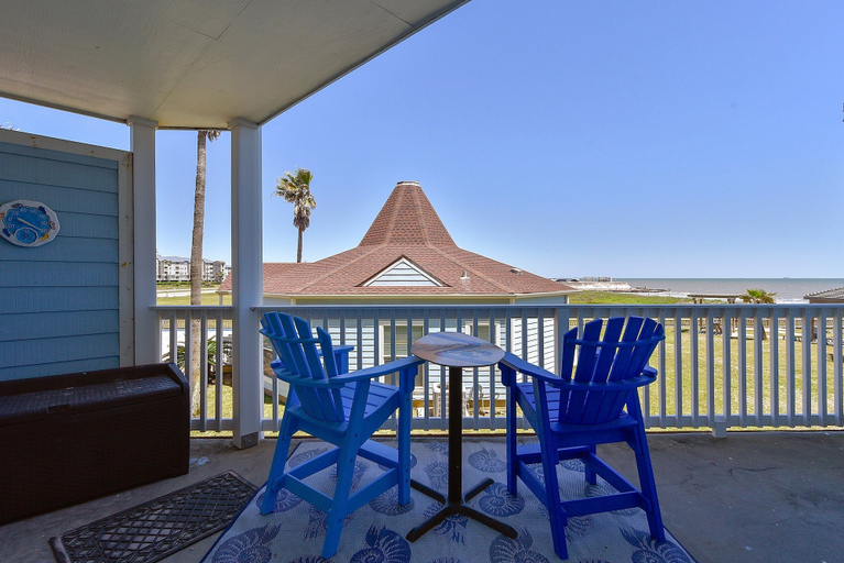Property grounds 3, Seascape 2118 1 Bedroom Condo by RedAwning, Galveston