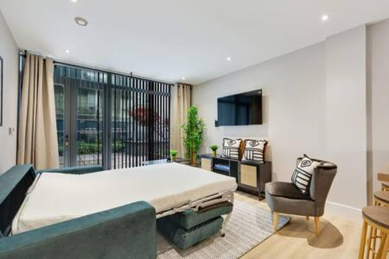 Bedroom 3, Host Stay Henry Street Chambers, Sefton