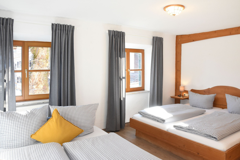 Bedroom 4, Alps Hostel, Ostallgäu