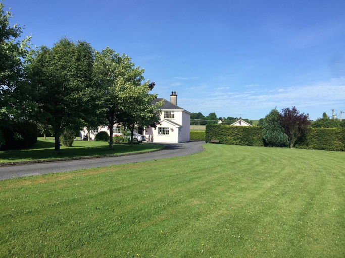 Garden 5, Tir Na Nog B&B