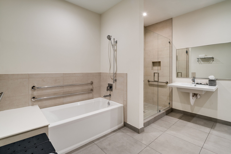 Bathroom 5, Costa Hollywood Beach Resort, Broward