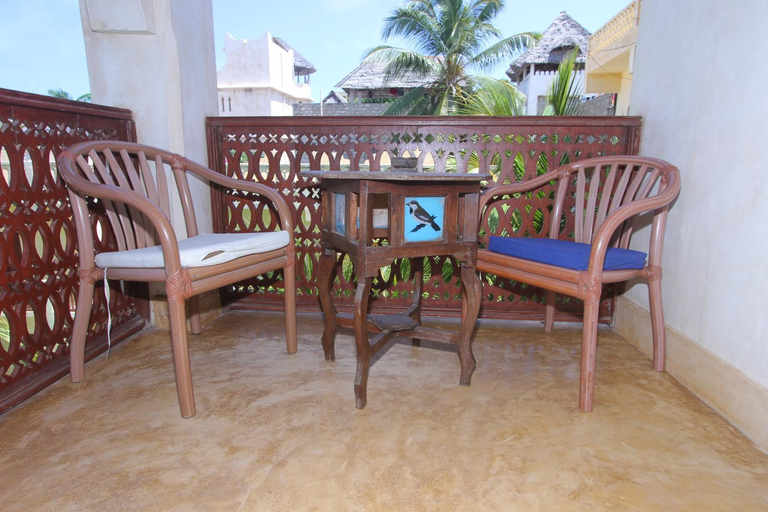 Others 3, Jannataan Hotel, Lamu West