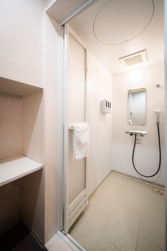 Bathroom 3, MANGA ART HOTEL BAKUROCHO, Chūō