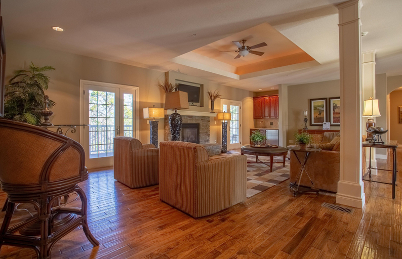 Food & Drinks 5, Quaint Quarters 4 Bedroom Villa by RedAwning, Taney