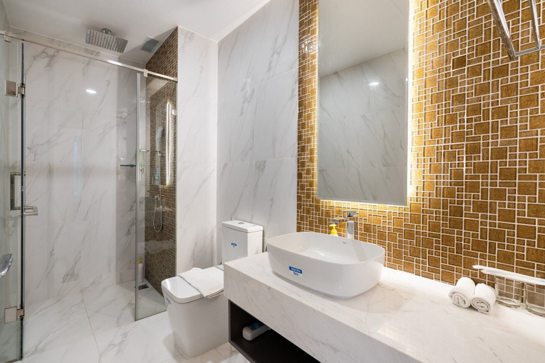 Bathroom 3, Hyatt-Vincom-JapTown D1, District 1