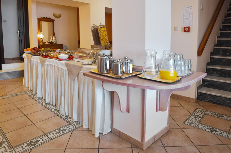 Food & Drinks 4, Pan Hotel, Central Greece