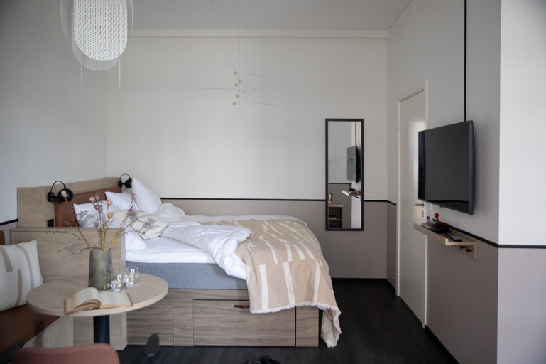 Bedroom 26