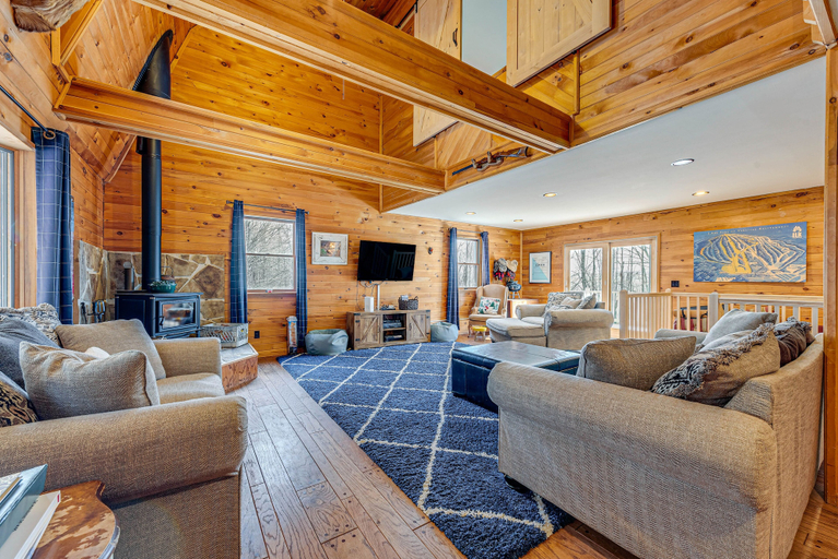 Others 1, 2 Mi to Elk Mountain: Poconos Escape on 11 Acres!, Susquehanna