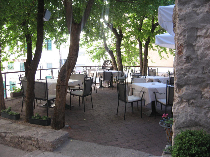 Food & Drinks, Pansion Sibenik, Šibenik
