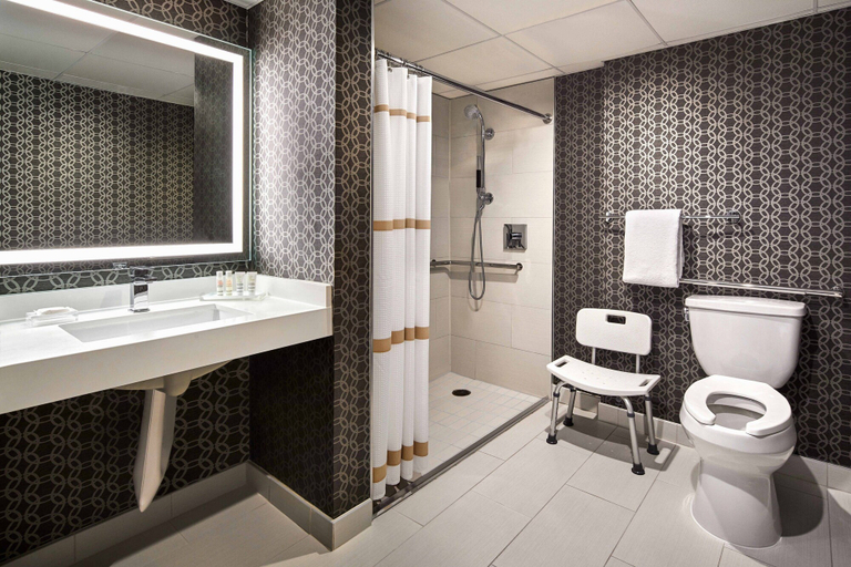 Bathroom 5, Los Angeles Airport Marriott, Los Angeles