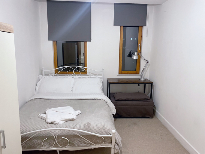 Bedroom 2, Central 2-bed Apartment in Greater Manchester, Manchester