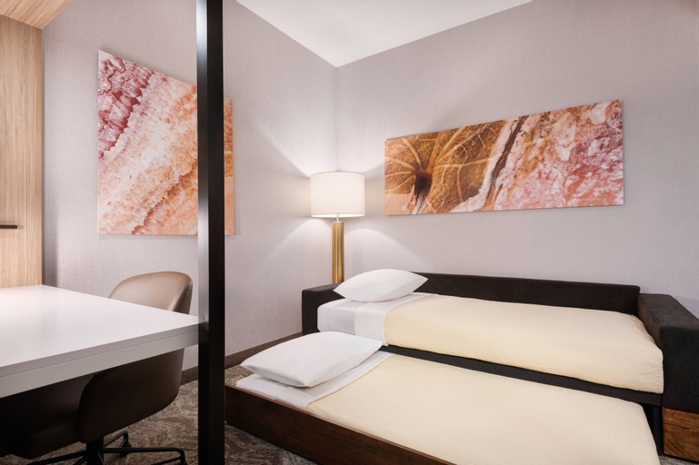 Bedroom 26