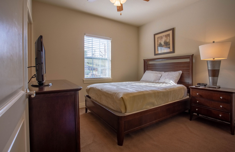 Bedroom 3, Quaint Quarters 4 Bedroom Villa by RedAwning, Taney