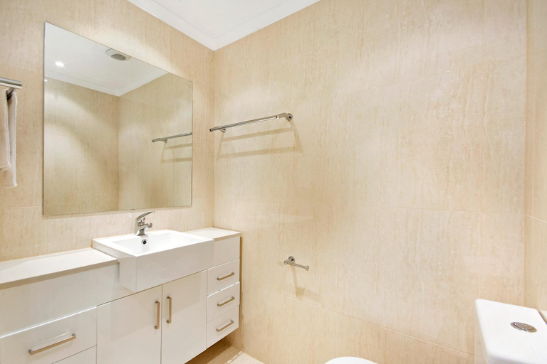 Bathroom 4, South Pacific Apartments Port Macquarie, Port Macquarie-Hastings - Pt A