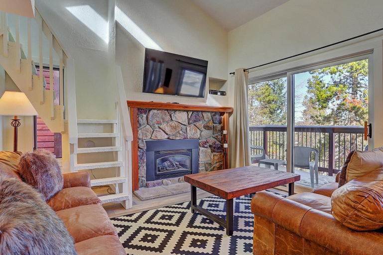 Interior, Lances West 13 1 Bedroom Condo by RedAwning, Summit