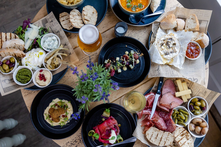 Food & Drinks 5, The Bell Inn, Hampshire