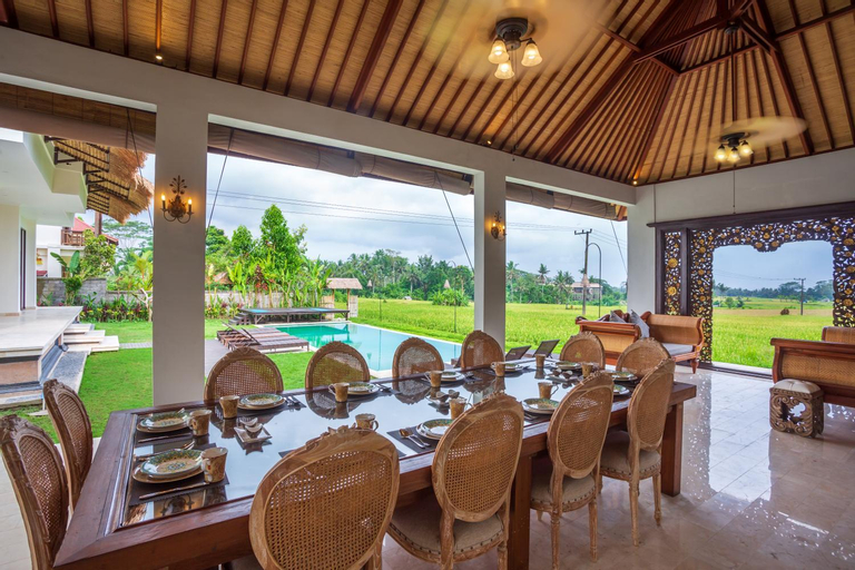 Restaurant 12