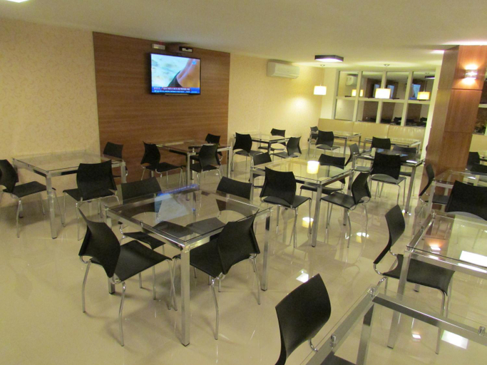 Others 4, Hotel Master, Governador Valadares