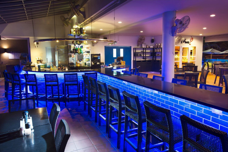 Food & Drinks 4, Grandblue Condominium 307 Pool-SeaView MaePhim Rayong, Klaeng