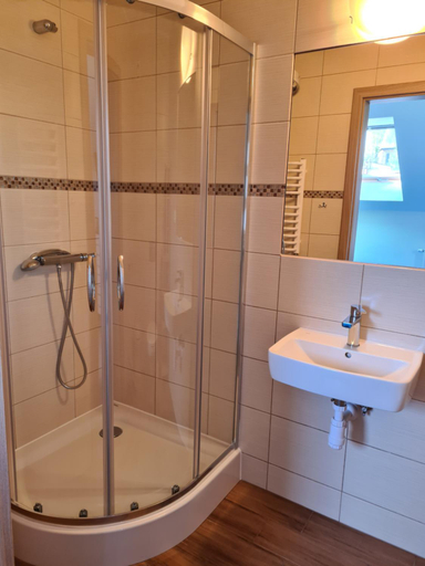 Bathroom 2, Hawira, Koszalin