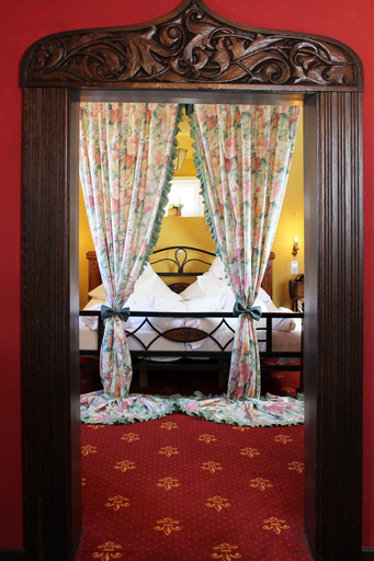 Bedroom 9